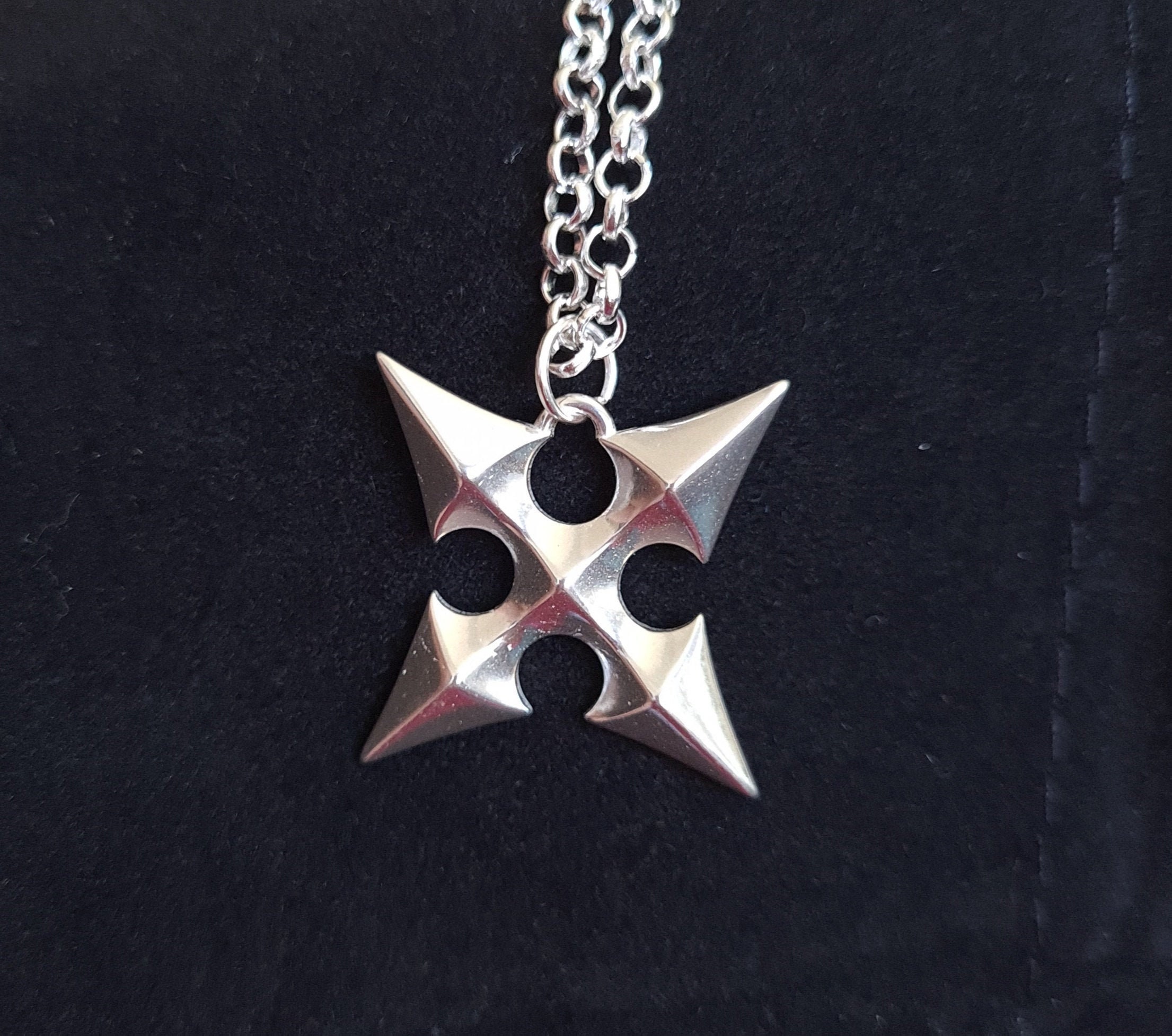 925 Sterling Silver Kingdom Heart Roxas Cross Necklace 925 Sterling Silver Kingdom Heart Roxas Cross Necklace