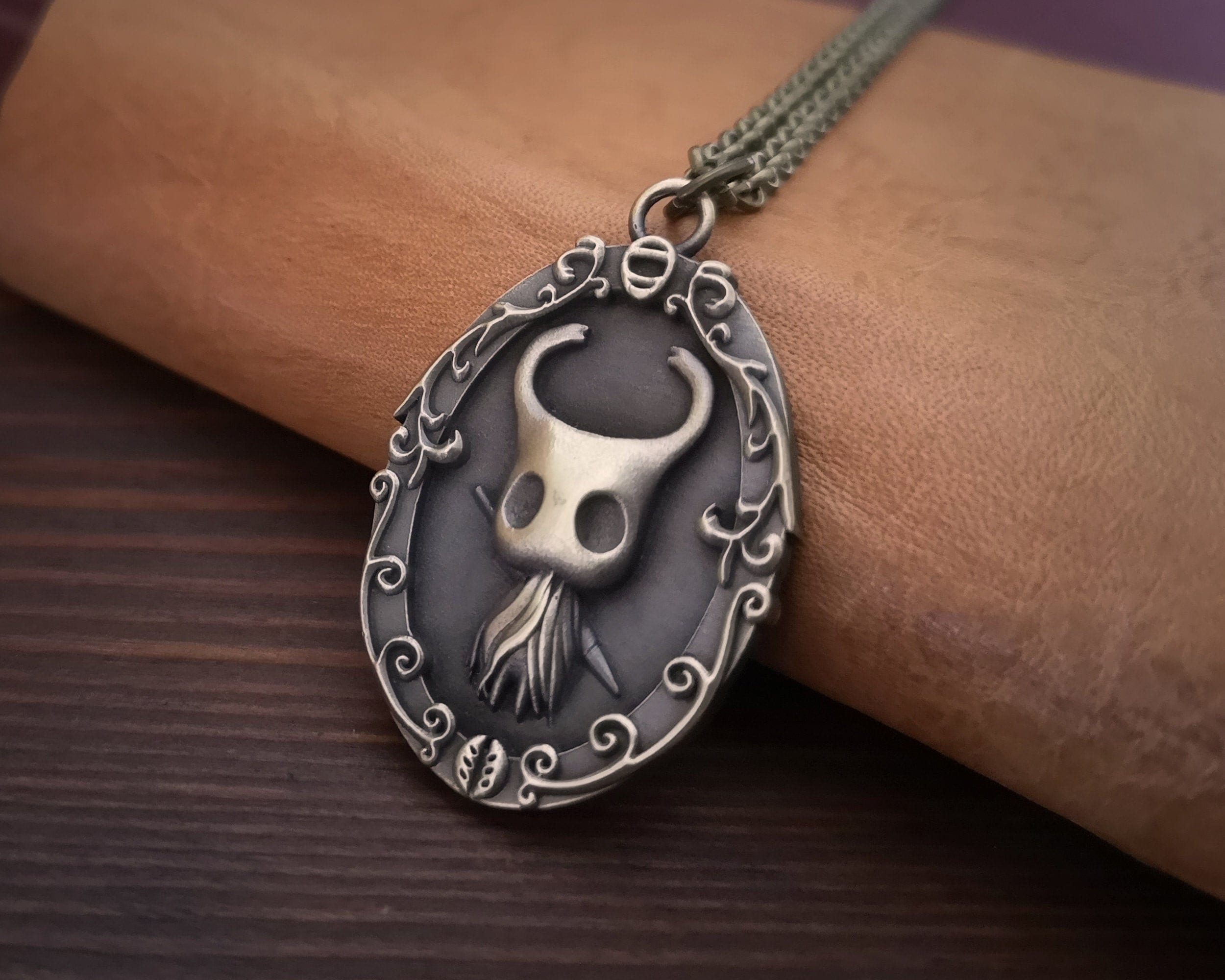 necklace video game cosplay jewelry Hollow Knight Kings Brand silver