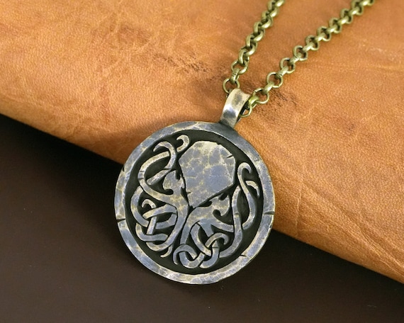 Heart of cthulhu necklace new arrivals