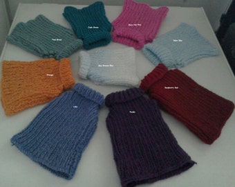 Maglione per cani lavorato a mano: filato acrilico morbido, vari colori