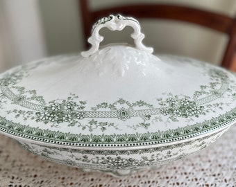 Transferware Green Covered Vegetable Tureen Soup Tureen Colonial Pottery England 12”
