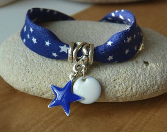 "By night" bracelet with blue star charm and white sequin