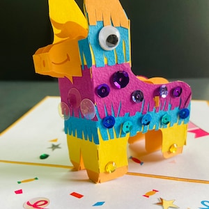 Fijne verjaardag/Kinderen/Prinses/Prins/Viering/Gefeliciteerd/Beterschap/Gewoon om te zeggen/Valentijnskaarten/Pasen/Piñata-pop-upkaart