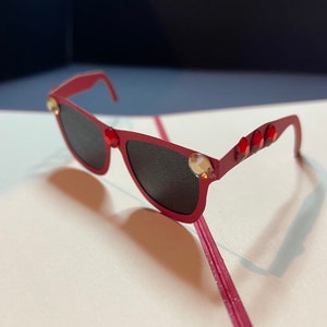 Feliz Cumpleaños/Para ella/él/Celebración/Felicidades/Vacaciones/Vacaciones/GapYear /Sólo para decir /estudiante / gafas de sol Pop up Card