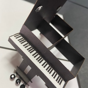 Happy Birthday/Get Well Soon/Muttertag Vatertag/Klavierliebhaber/Student/Just To Say/Celebration/Thank You/Grand Piano 3D Pop Up Karte