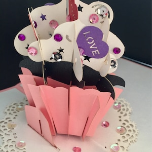 Gelukkige verjaardag/Moedersdag/Beterschap/Beste vriend/Ik denk aan je/Het beste/18e/21e/Valentijnsdag/Pop Up Cupcake Handgemaakte Kaart