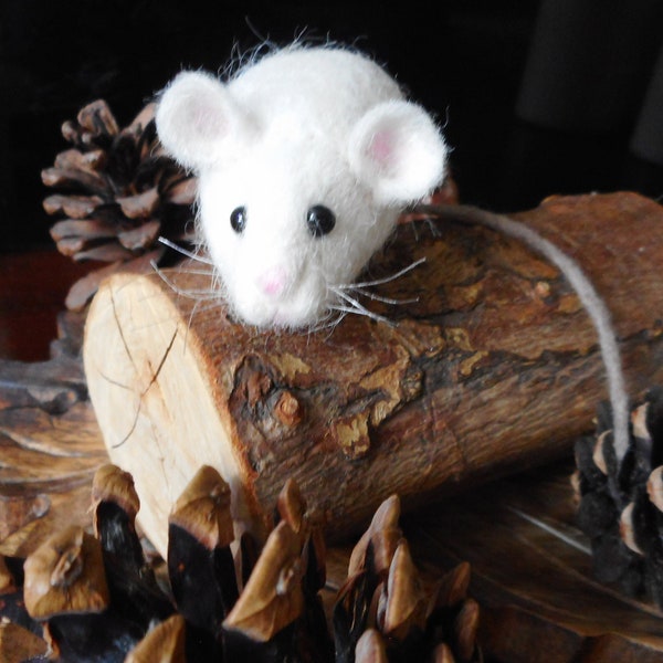 needle felted life size mouse, white mouse, mouse statue, fibre art mouse, mouse lovers gift,