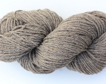 100g Bluefaced Leicester DK yarn, NOT superwash, pre-washed ready to knit or dye, very soft natural undyed grey yarn, British grown & spun