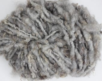 50g Handspun Shetland smoke grey raw natural fleece yarn, super bulky apx. 7.5yds (6.8m) per 50g
