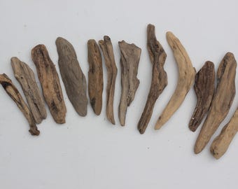 12x Driftwood pieces, apx 5"-8", Scottish wave tumbled reclaimed wood (lot 2c)