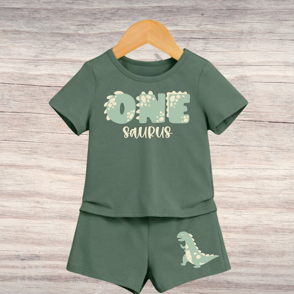 Chemises d'anniversaire assorties de dinosaure, t-shirt d'anniversaire un-a-saurus, tenue 1er anniversaire de dinosaure, tenue de premier anniversaire, t-shirts de famille maman et moi