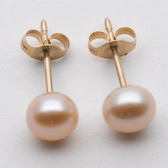 Vintage 10ct Yellow Gold Peach Cultured Pearl Stud Earrings