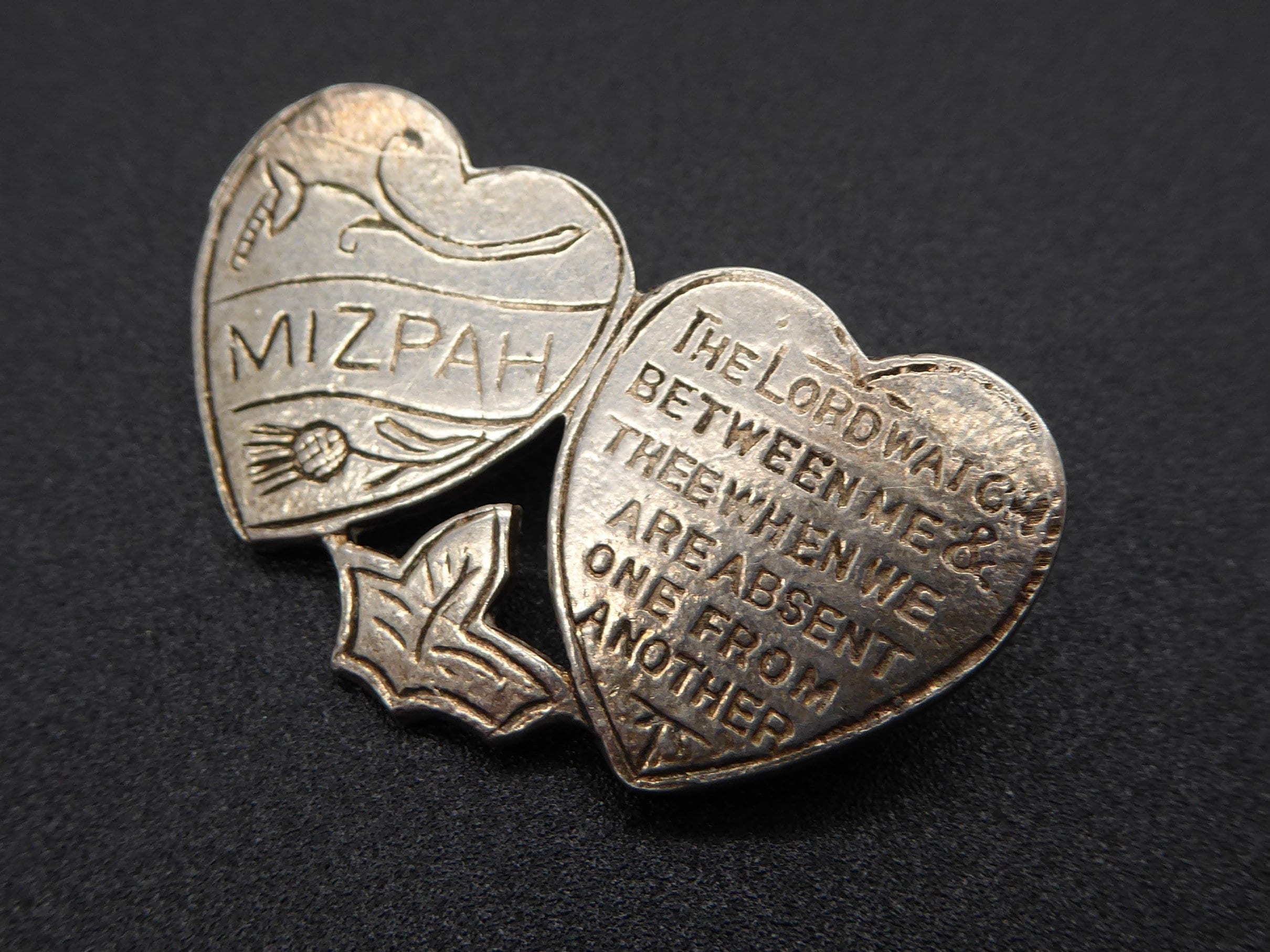 Vintage WW2 Sterling Silver Mizpah Joined Hearts Sweetheart Brooch