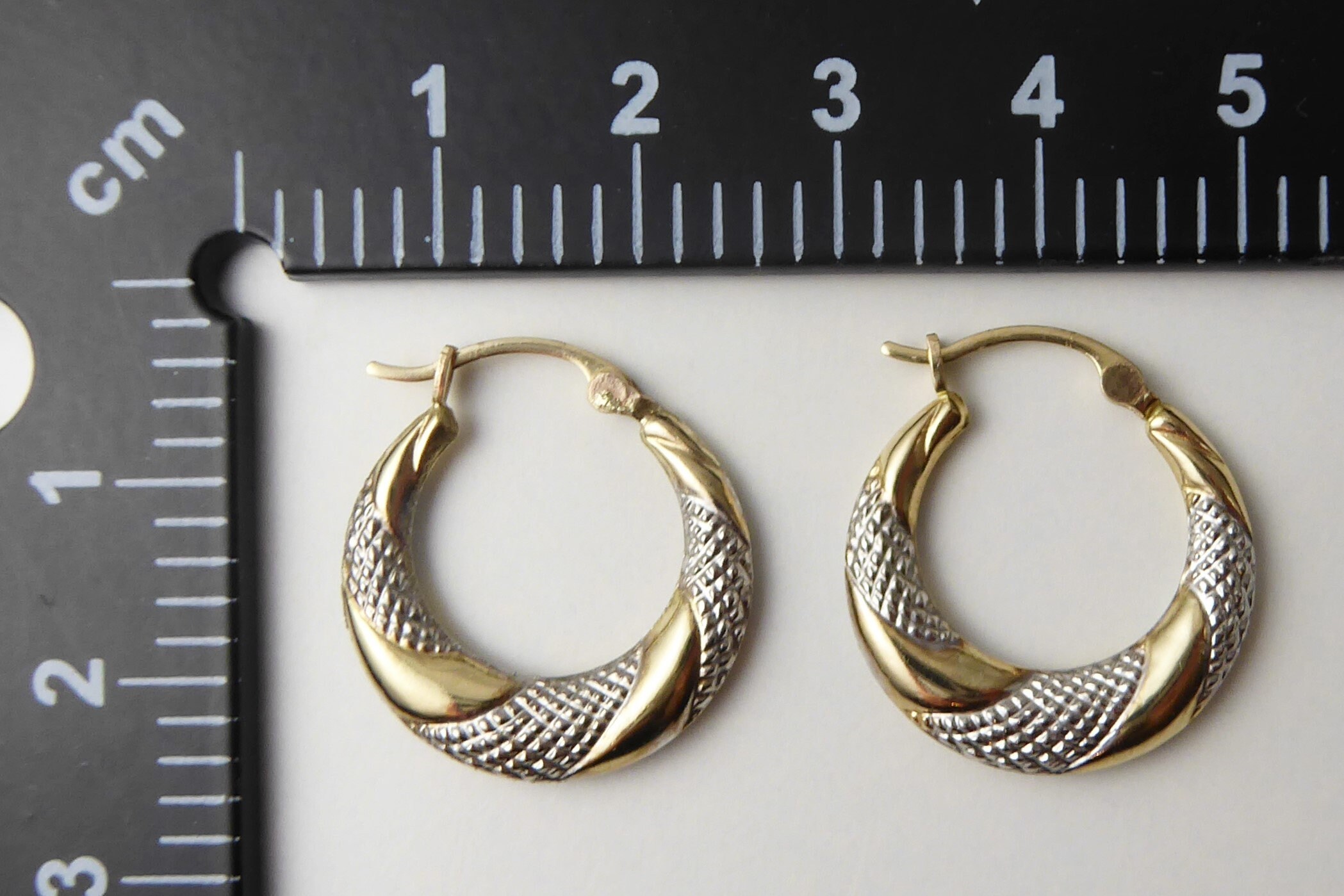 vintage 9ct gold jewellery