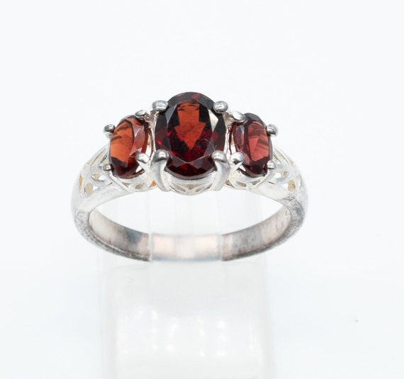 Vintage Sterling Silver Garnet Trilogy Ring – Size P