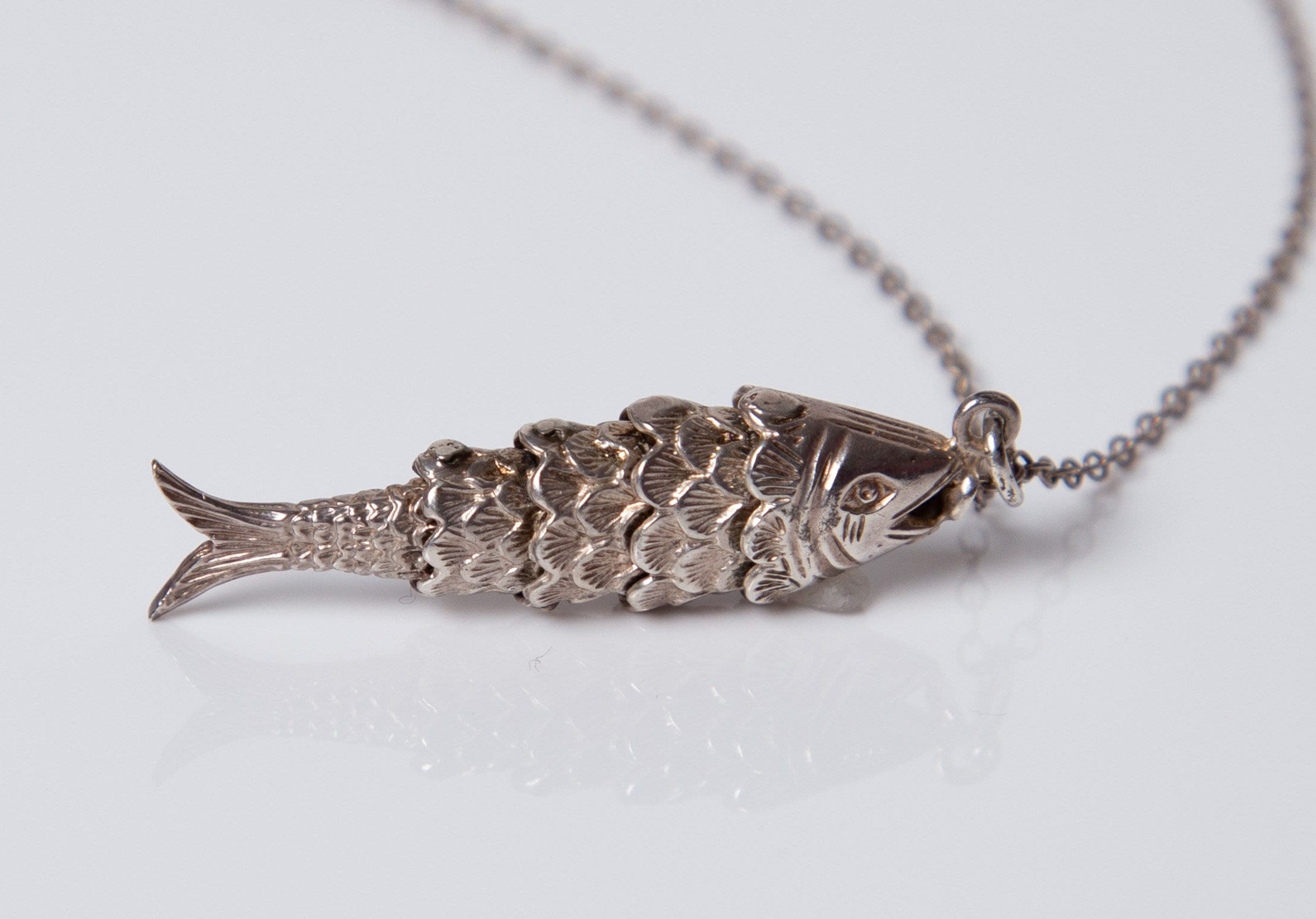Vintage Sterling Silver Articulated Fish Pendant Necklace