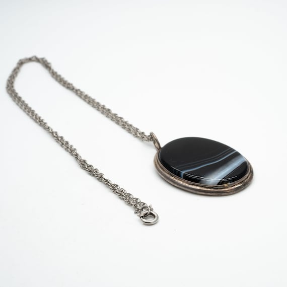 Vintage Sterling Silver Banded Agate Pendant Necklace