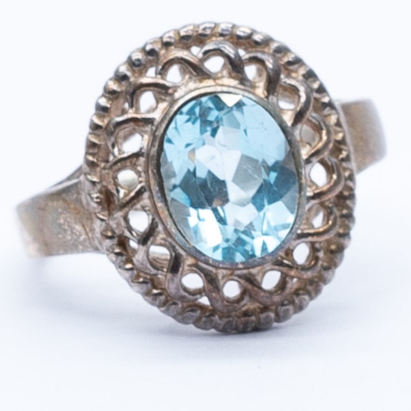 Vintage Sterling Silver Blue Topaz Cocktail Dress Ring – Size P
