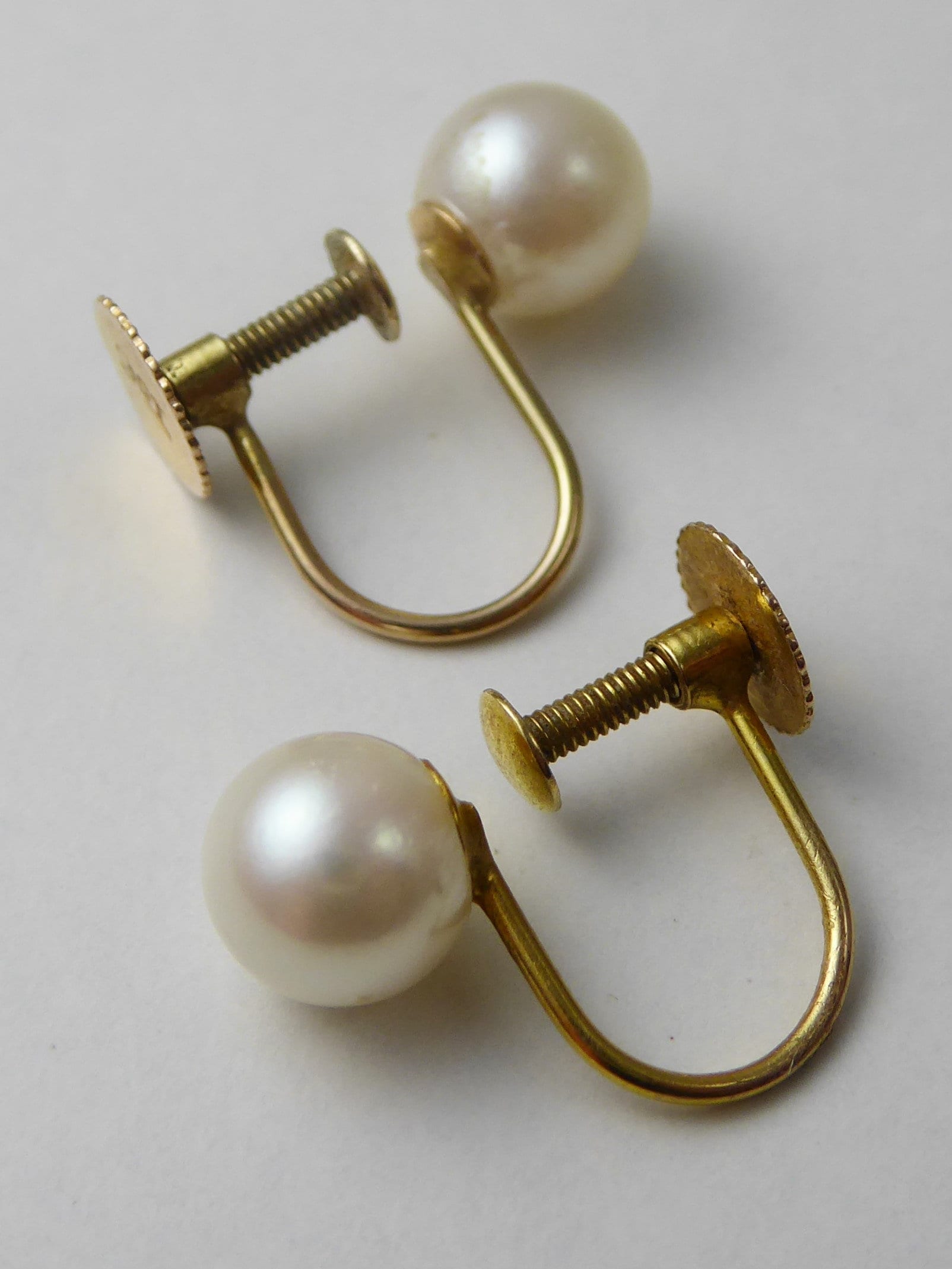 9ct Gold Pearl Earrings / Screw Back / Art Deco / 6mm Pearls