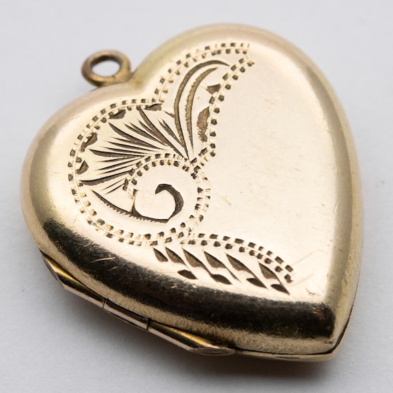 Vintage C1940s Rolled Gold Heart Photo Locket Pendant