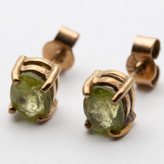 Vintage 9ct Yellow Gold Peridot Stud Earrings