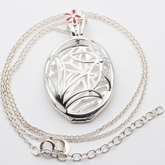 Vintage Sterling Silver QVC Cut Out Opening Cage Pendant Necklace