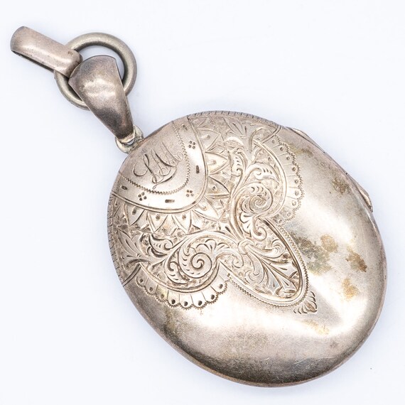 Antique Victorian Sterling Silver Locket – Initials LAA