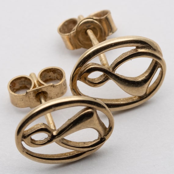 Vintage Malcolm Gray Ortak Orkney 9ct Yellow Gold Stud Earrings