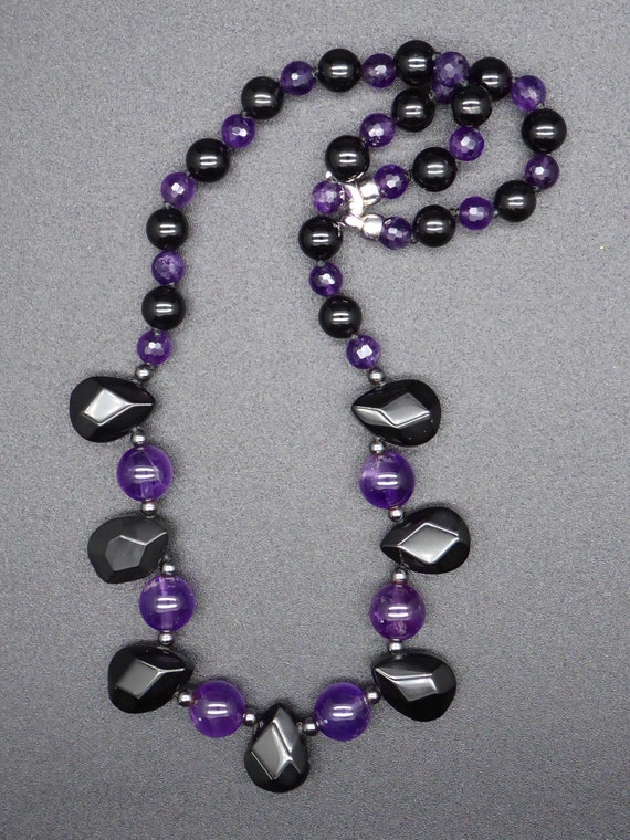 Vintage Sterling Silver Amethyst & Onyx Necklace