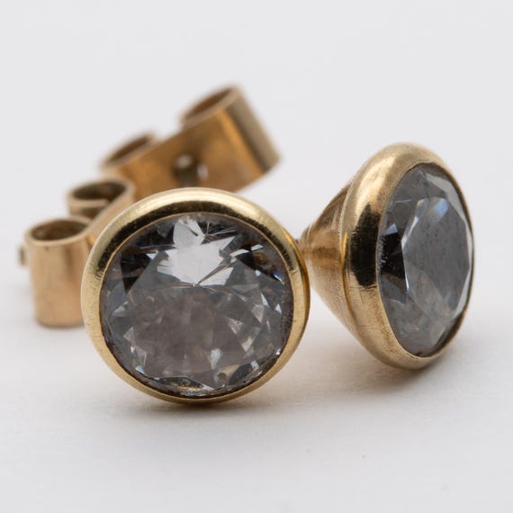 Vintage 9ct CZ Cubic Zirconia Stud Earrings