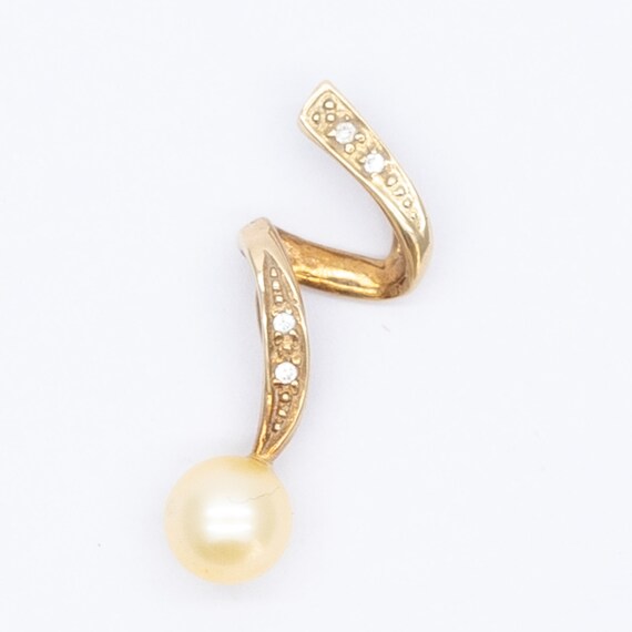 Vintage 9ct Yellow Gold Cultured Pearl Pendant