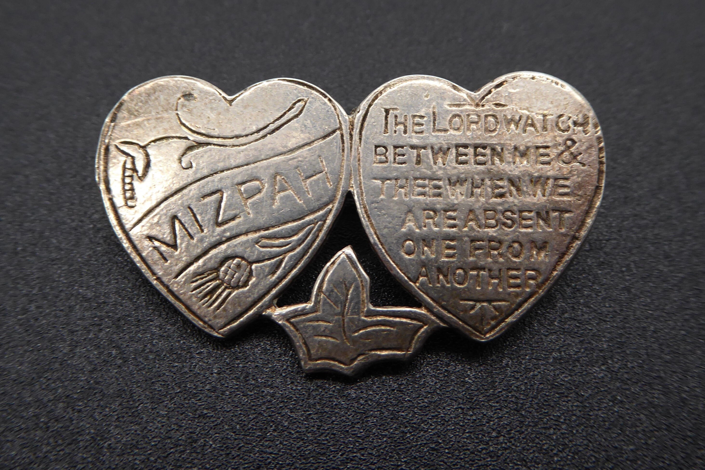 Vintage WW2 Sterling Silver Mizpah Joined Hearts Sweetheart Brooch