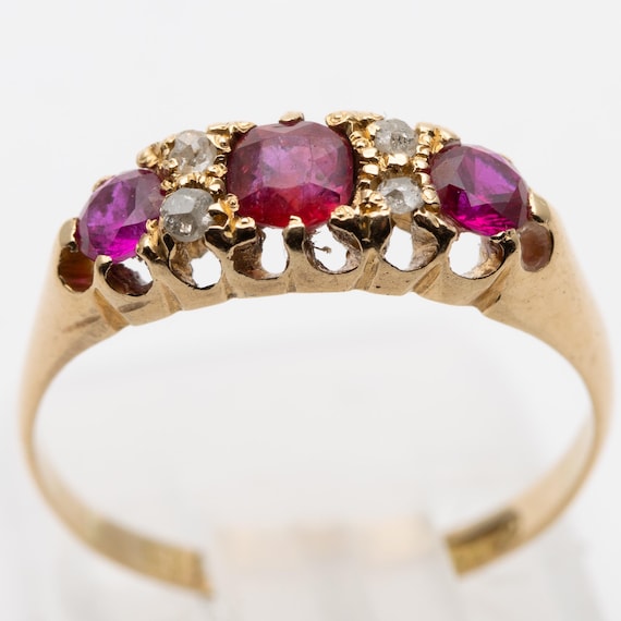 Antique Edwardian 1907 Ruby & Diamond 18ct Boat Ring - Size K.