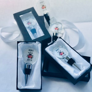 Personalized Crystal Wine Stoppers, Custom engraved Wine Stoppers, Wine Lover Gift, Party Favors, Thank you Gifts, Corporate Gift