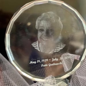 Photo Engraved Glass Crystal Wine Stoppers, Celebration of Life Gift, Photo Gift, Family Gift, Wine Lover Gift, Crystal Wine Stopper