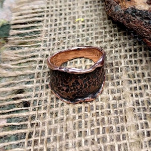 Wide Rustic Copper Ring Band. 18mm Wide.
