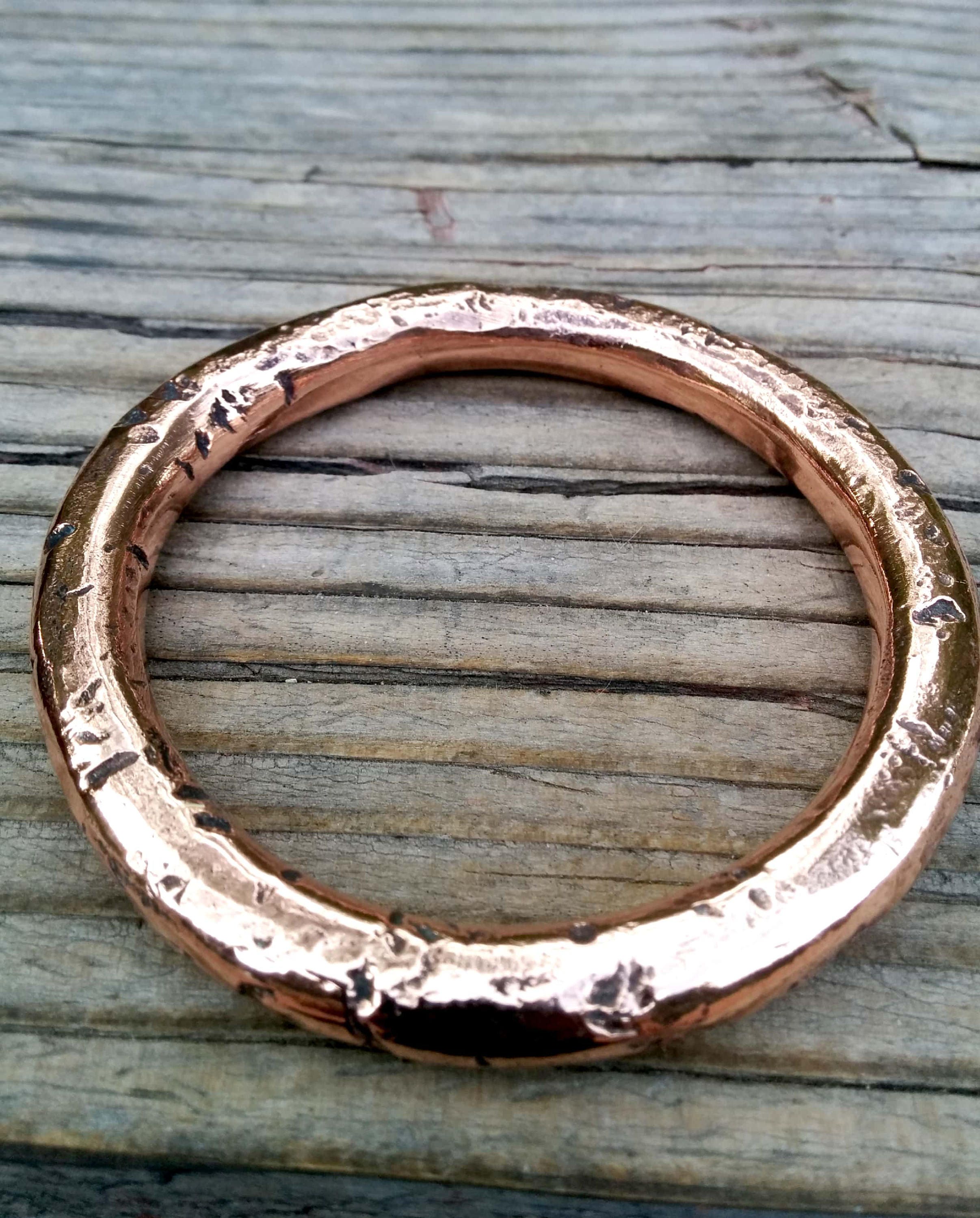 Hammered Copper Bangle. 9.6 X 9.4 Mm Thick and Wide. Solid Copper. - Etsy