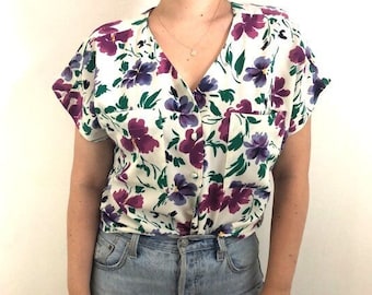 80's Floral Button Up - Button up T-shirt - Peter's & Ashley - Vintage Floral Button Up Tshirt - 80's Button Up