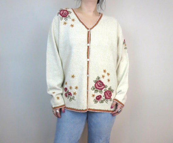 Vintage Embroidered Floral Cream Cardigan – Tanjay Knit Button-Up – Size Large