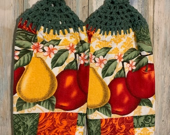 Green Red and Yellow Apples Kitchen decor - red/white/black border - adjustable crocheted topper loop kitchen towel