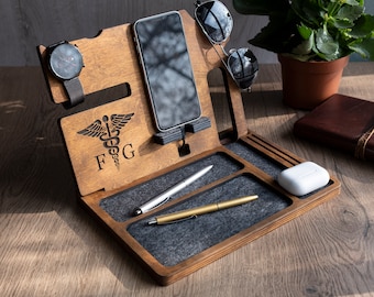 Geschenk für einen Arzt, der ein medizinisches Caduceus-Symbol hat. Geschenk für Medizinstudenten. Geschenk zum Abschluss der medizinischen Fakultät