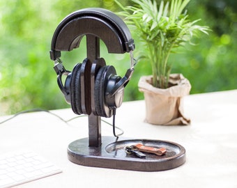 headphones on stand - earbud stand - headphones hanger - wood headphone - wooden headphones - headphone storage -table stand-bowie headphone