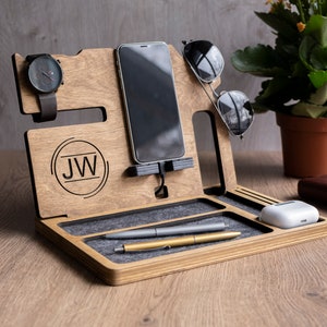 Mens Wood Valet Box, Mens Valet Stand, Mens Wood Valet Tray, Charging Dock, personalized, Docking Station, gifts for men, gift for boyfriend