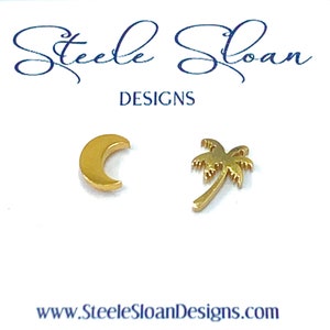 South Carolina Earrings Moon and Palm Tree - Gold Stud Earrings - Hypoallergenic - South Carolina Gift