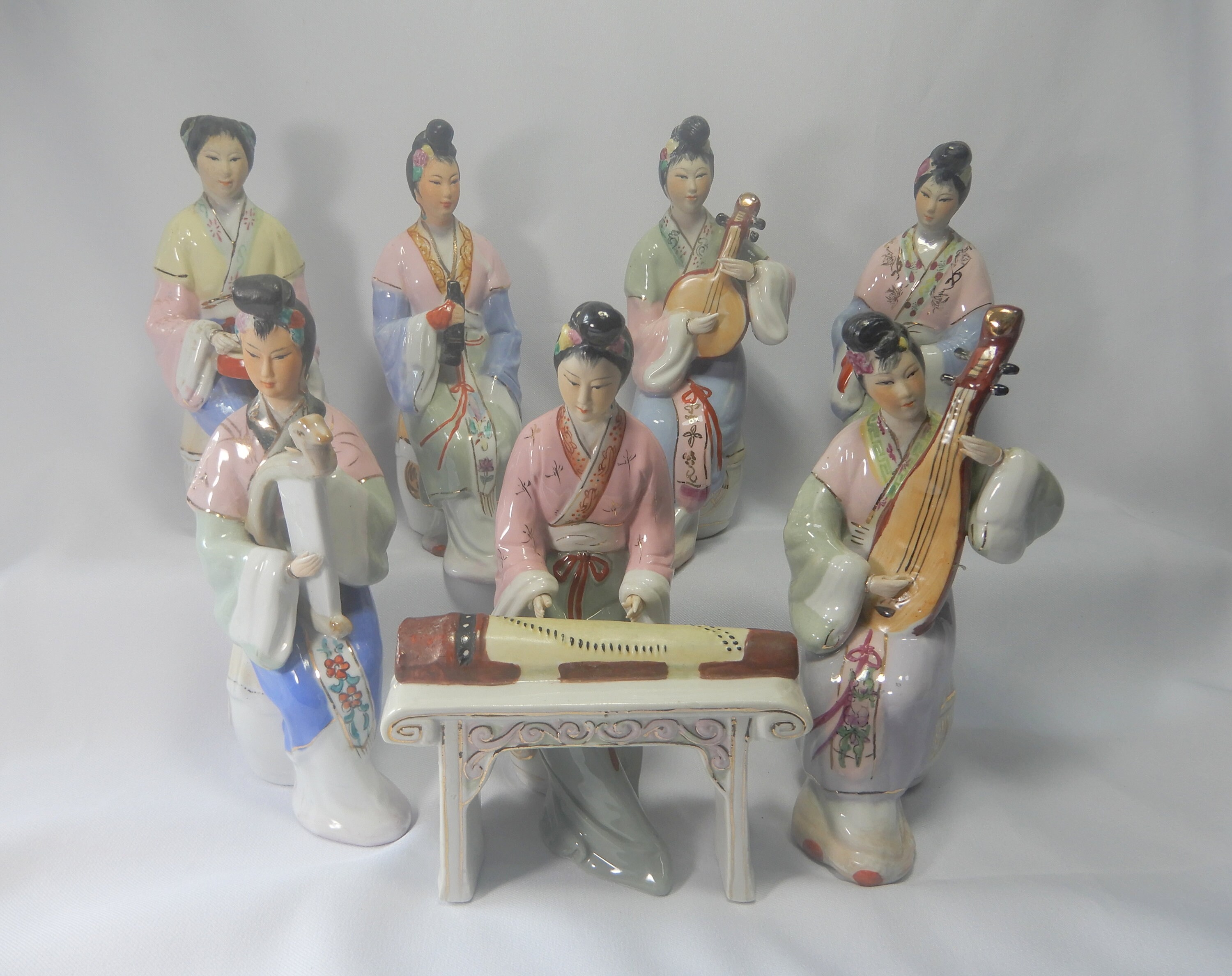 音楽家の陶器フィギュア置物 ヴィンテージ シノワズリ 陶器製フィギュア 少女音楽家 7体セット 20