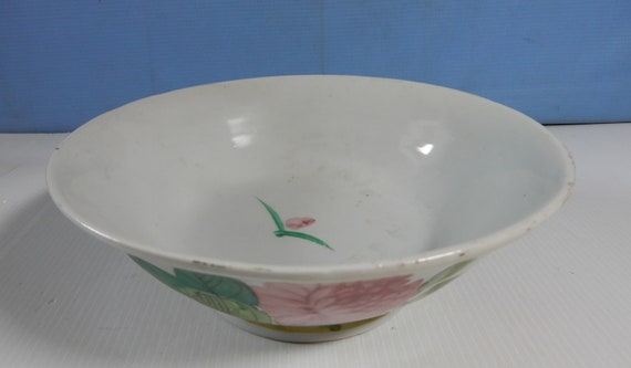 Antique Chinese porcelain bowl cockerel motif circa 1930 to 1950