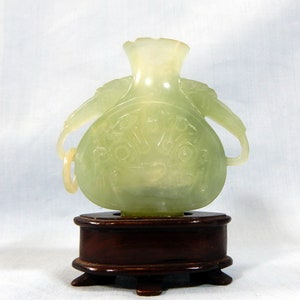 Antique Chinese Xui Jade vase with carving wood stand circa 1950s used image 1