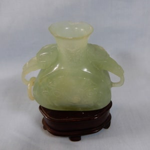 Antique Chinese Xui Jade vase with carving wood stand circa 1950s used image 2