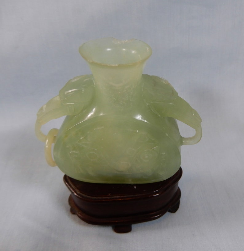 Antique Chinese Xui Jade vase with carving wood stand circa 1950s used image 2