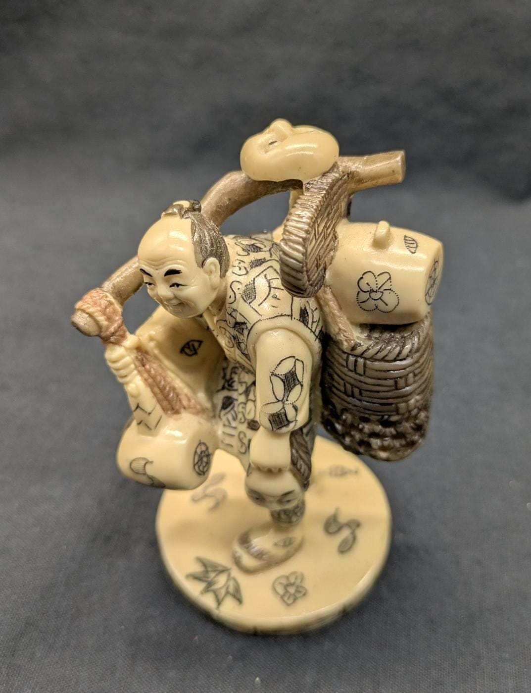 Vintage Japanese Carved Faux Ivory Fish Bone Netsuke Okimono